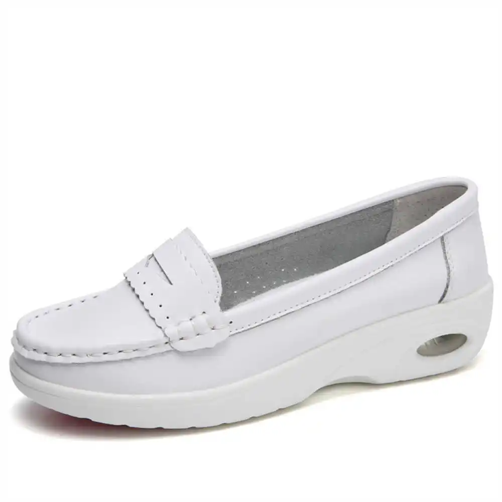 Thick Sole Slipon White Traine - Formal Men Daily Wear Slippers recension och pris