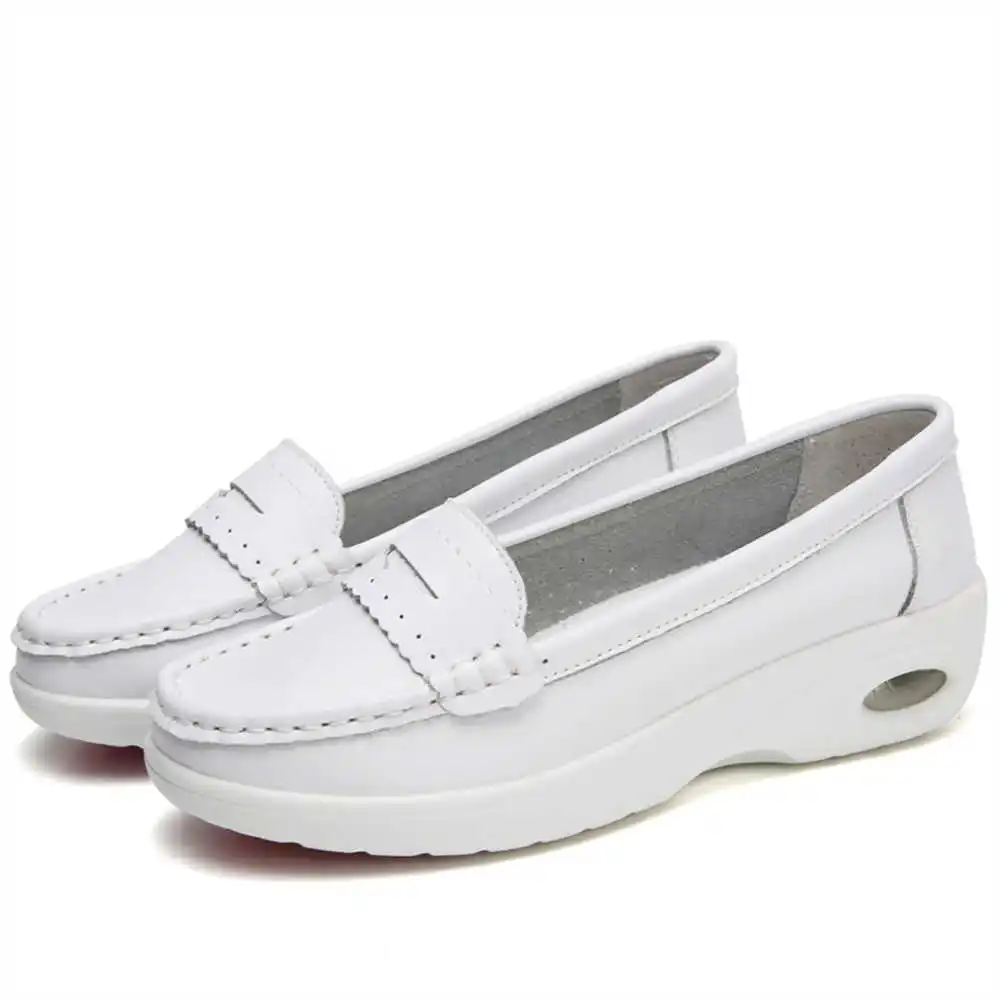 Thick Sole Slipon White Traine - Formal Men Daily Wear Slippers recension och pris