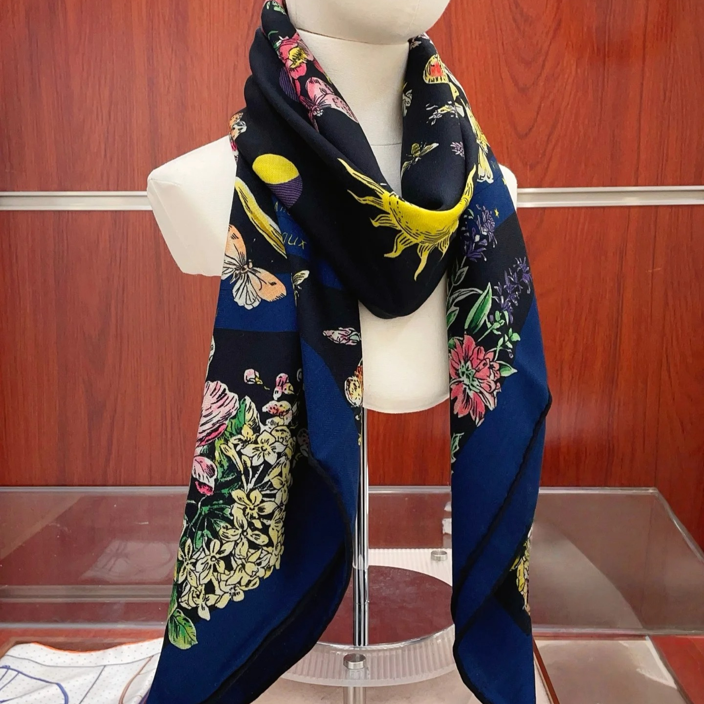 New Cashmere Square Scarf Doub - Windsor Knot Tie recension och pris